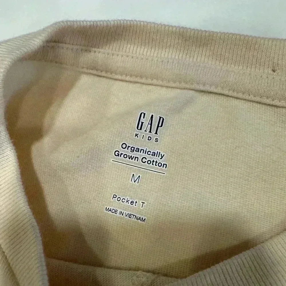 Gaps kids boys straight fit jeans sz 7 and long sleeve crew neck pocket tee sz m